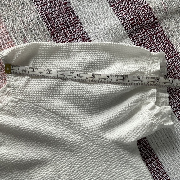 NWOT Uniqlo ivory top size S - Picture 6 of 6
